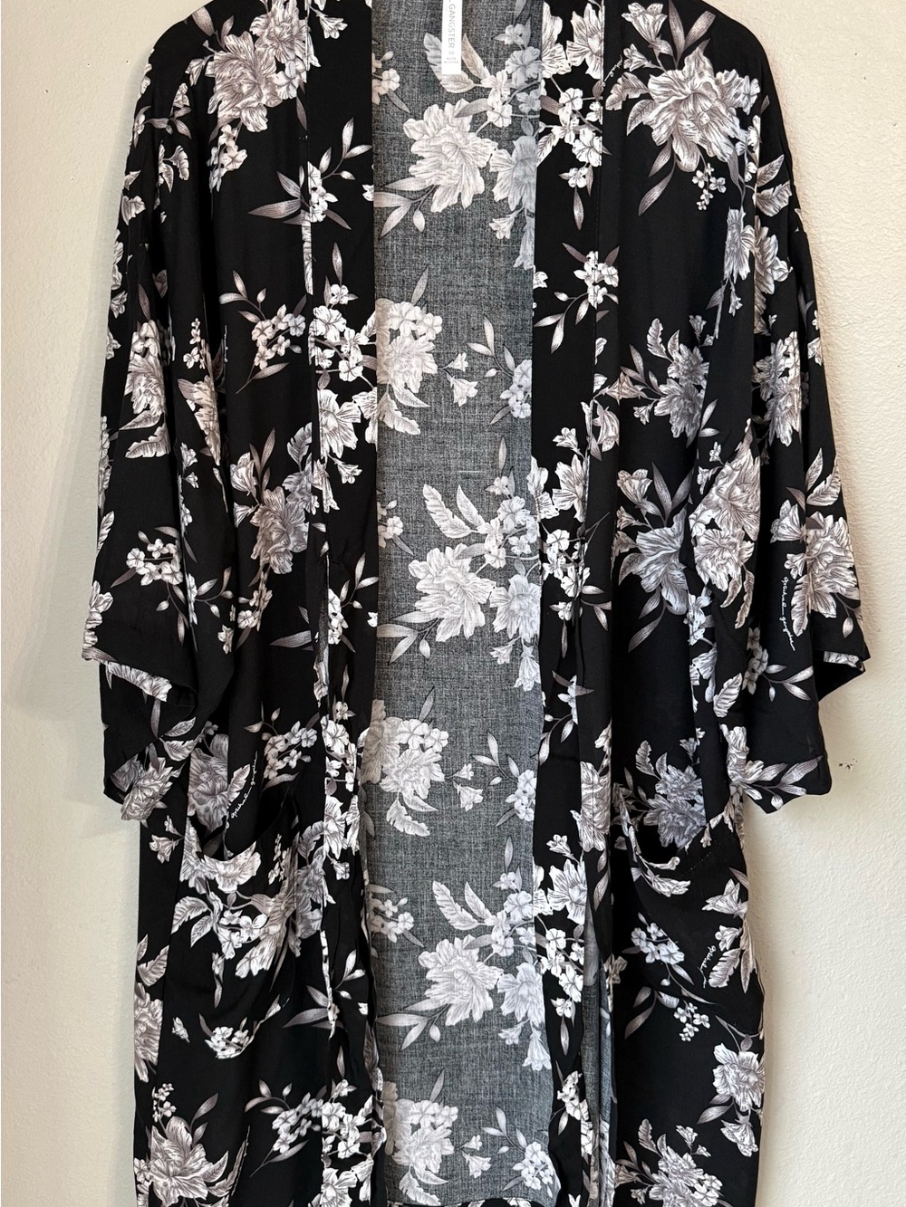 Spiritual Gangster Maya Kimono Robe Black & White Floral Attached Belt OS
